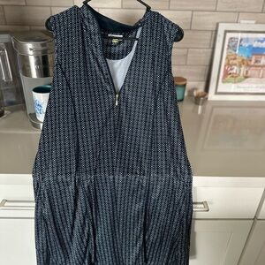 Golf-Greg Norman Collection Blue and White Patterned Dress